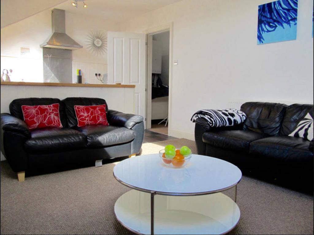 The Hideaway, Victorian Townhouse Apartment With Parking Plymouth Exteriör bild