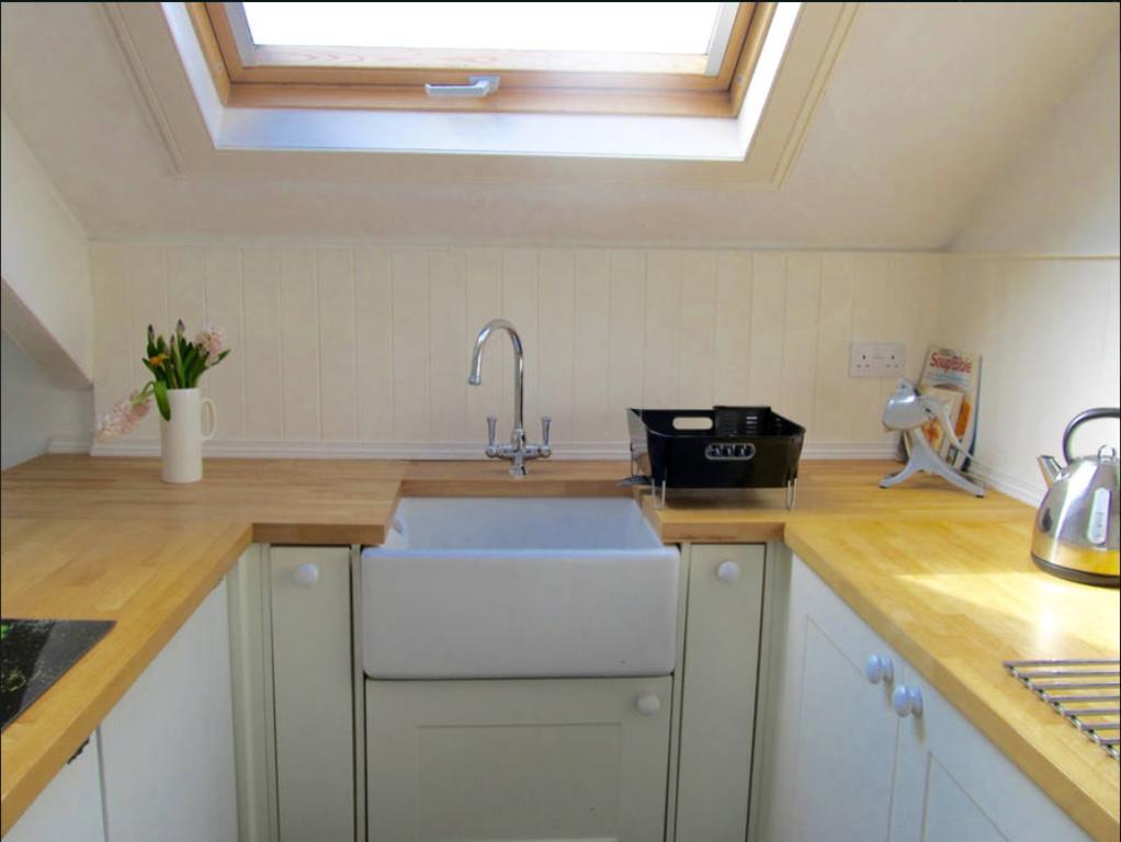 The Hideaway, Victorian Townhouse Apartment With Parking Plymouth Exteriör bild